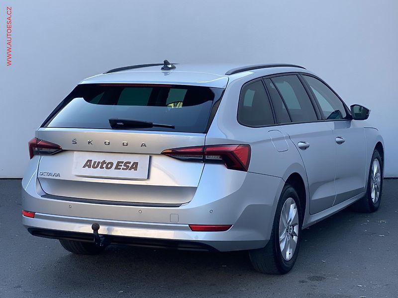 Škoda Octavia (2021) 2.0 TDi, 2.maj,ČR, Ambition - fotka 4 z 19