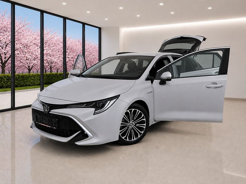 Toyota Corolla (2021) 1.8 Hybrid Executive,Head-up - fotka 1 z 33