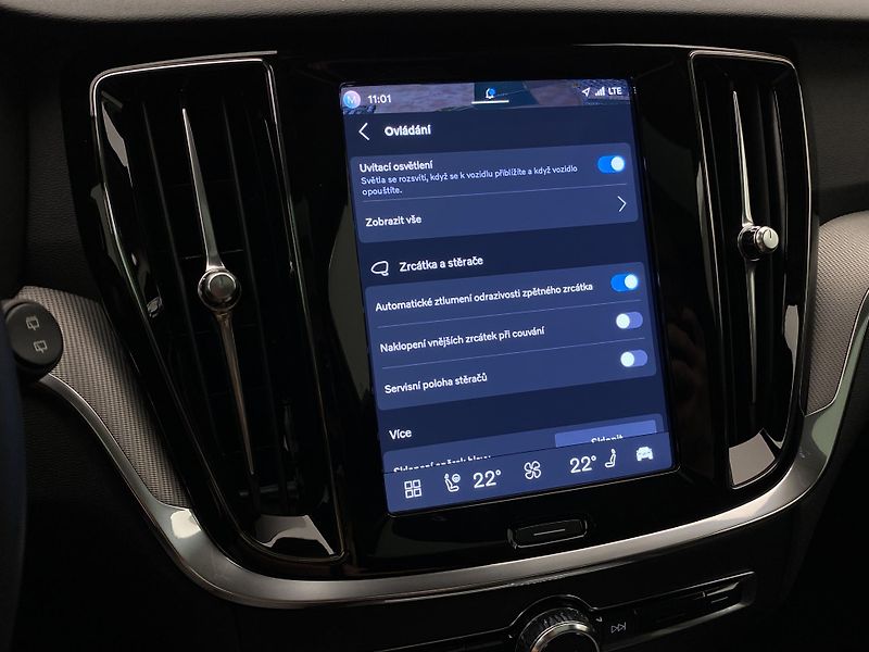 Volvo V60 B4 DARK PLUS AUT  - fotka 50 z 59