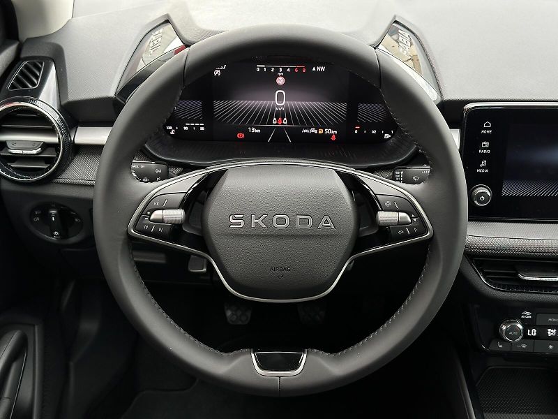 Škoda Fabia 1.0TSi 95PS Selection LED V.Co - fotka 15 z 34