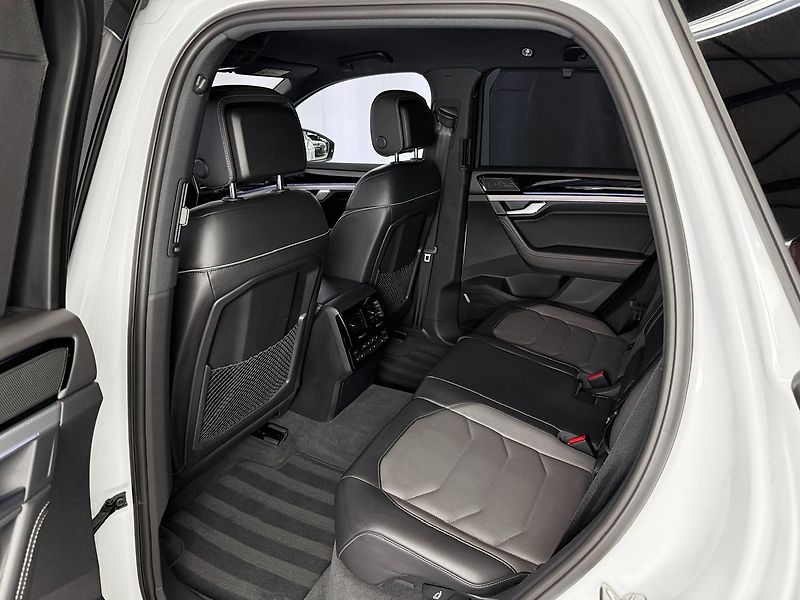 Volkswagen Touareg 3.0TDI 210KW 4MOTION R-LINE, V - fotka 12 z 35