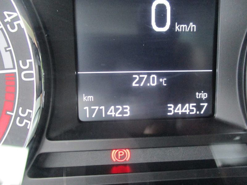 Škoda Octavia 2,0 TDi Drive DSG panorama - fotka 18 z 28