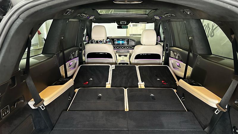 Mercedes-Benz GLS 63 AMG / TOP VÝBAVA  - fotka 30 z 80
