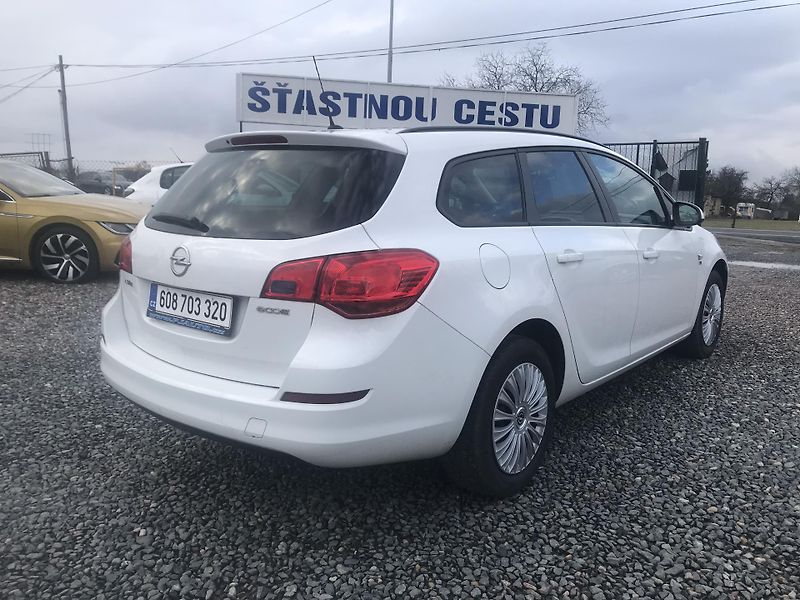 Opel Astra 1.4i 74 KW,KLIMA ,TEMPOMAT.... - fotka 5 z 17