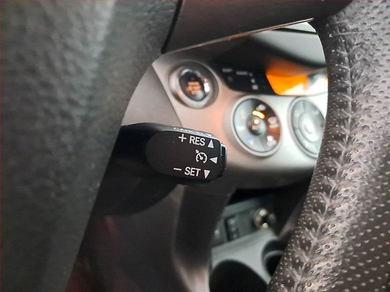 Toyota RAV4 (2012) 2.0 VVT-i, 4X4, Serv.kniha - fotka 19 z 20