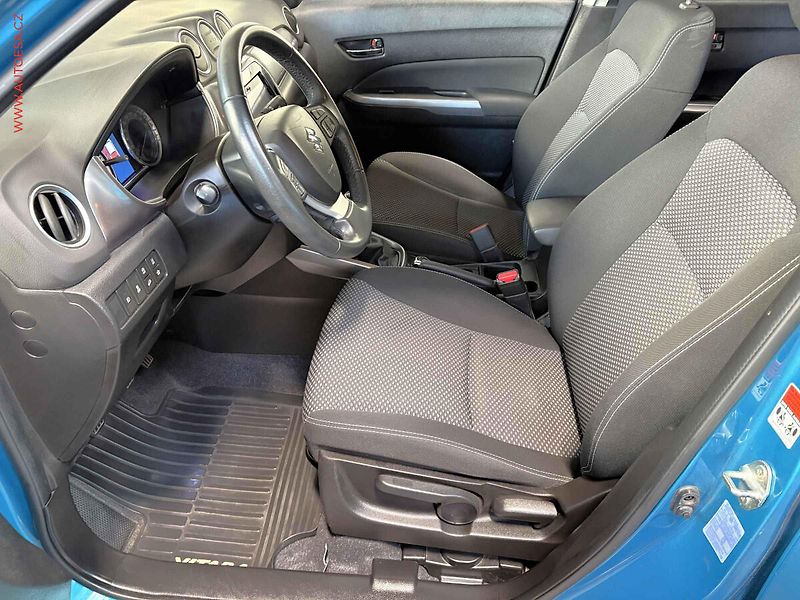 Suzuki Vitara (2020) 1.4T 4x4, 1.maj,ČR, Premium - fotka 9 z 15