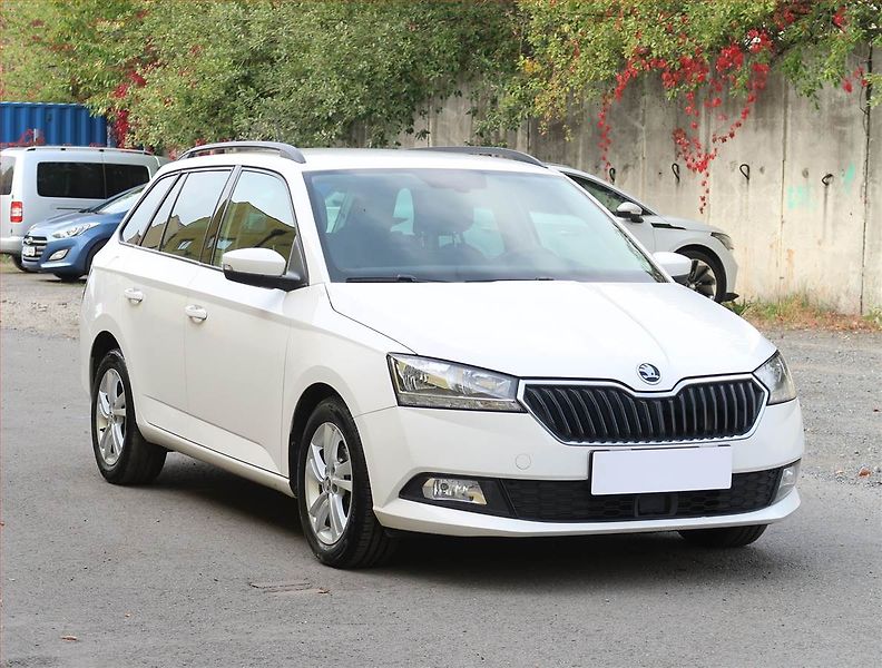 Škoda Fabia (2022) 1.0 TSI, Serv.kniha, Tempomat - fotografie inzerátu