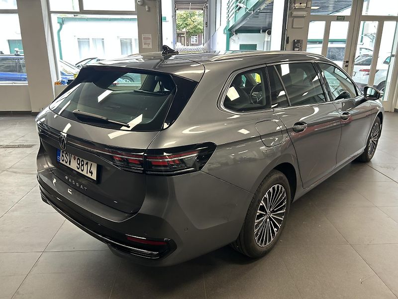 Volkswagen Passat (2025) 2.0TDi DSG ELEGANCE REZERVACE - fotka 4 z 36