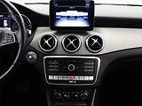 Mercedes-Benz GLA (2018) 200 d 4MATIC, 4X4 - náhled 10