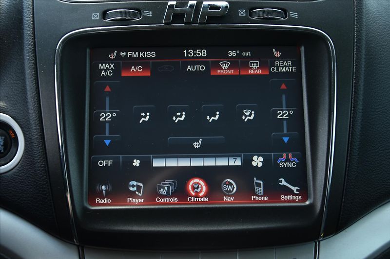 Fiat Freemont 2.0 MJT 125kW 4x4 7-MÍST ČR - fotka 23 z 31