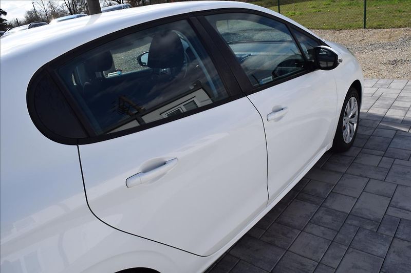 Peugeot 208 1,4 HDi 50KW NÍZKÉ KM KLIMA - fotka 10 z 50