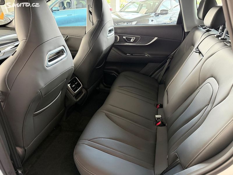 Chery Tiggo 7 (2026) 1.6 108KW DCT LUXURY - fotka 17 z 26