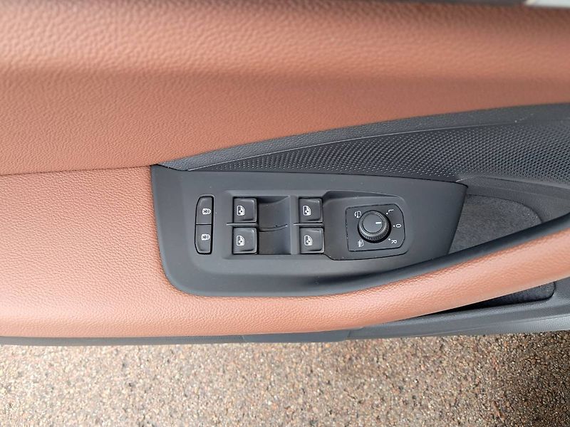 Škoda Superb (2024) COMBI IV L&K 2.0 TDI / 110 kW - fotka 19 z 32