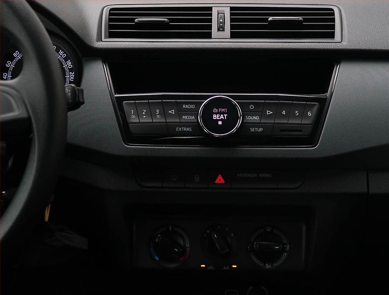 Škoda Fabia (2020) 1.0 TSI, Serv.kniha - fotka 12 z 14