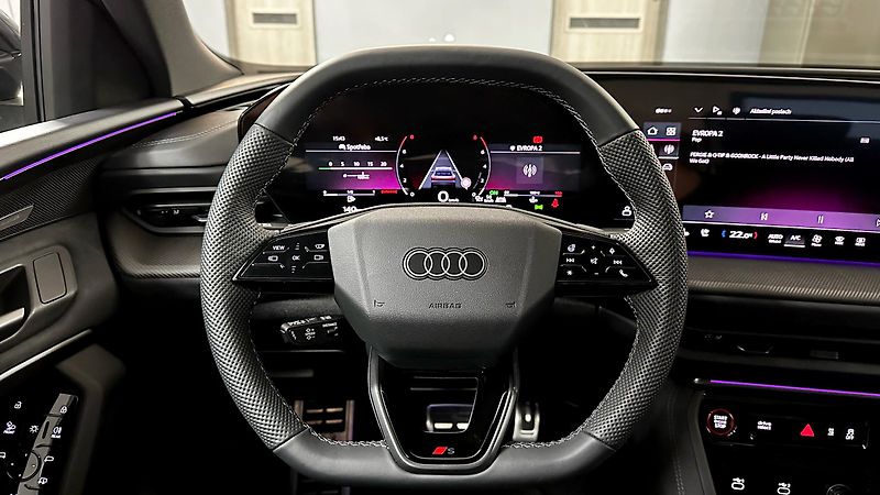 Audi SQ5 STAV NOVÉHO VOZU / ZÁRUKA  - fotka 34 z 44