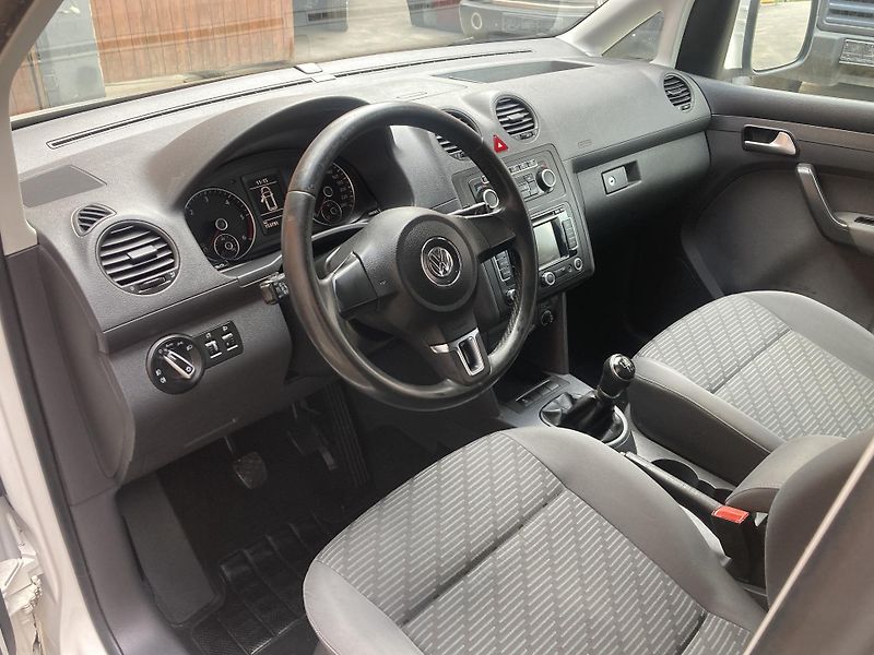 Volkswagen Caddy (2013) MAXI 2,0TDi 7míst 4MOTION RZV - fotka 12 z 20