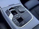 BMW Řada 3 318i Touring - náhled 20