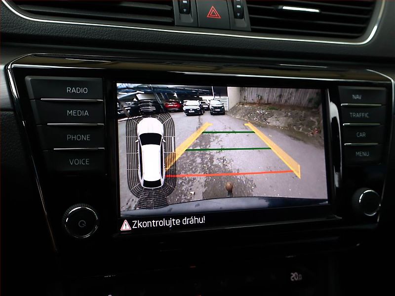 Škoda Superb (2016) Style 2.0 TDI, Automat - fotka 15 z 24
