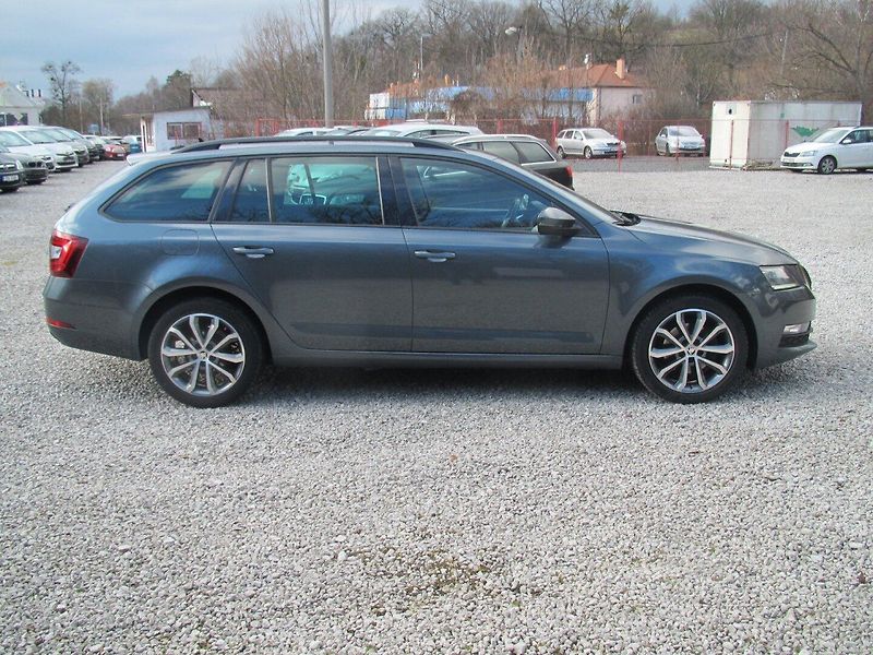 Škoda Octavia 2.0 TDI - fotka 7 z 18