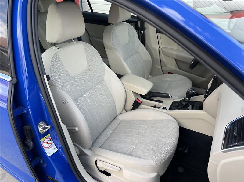 Škoda Octavia 2,0 TDi DSG STYLE nové rozvody - fotka 21 z 39