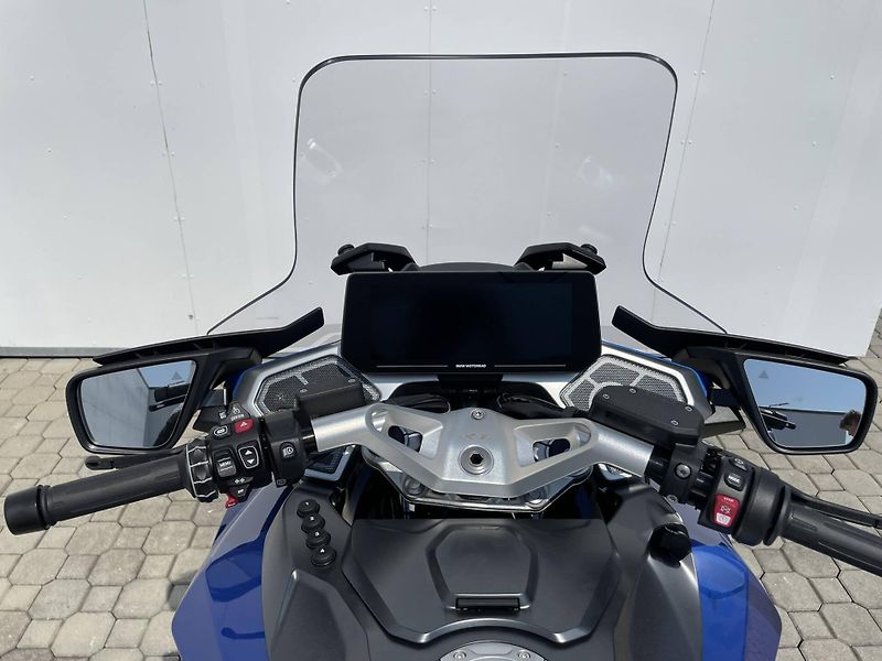 BMW (2026) R 1300 RT - fotka 9 z 17