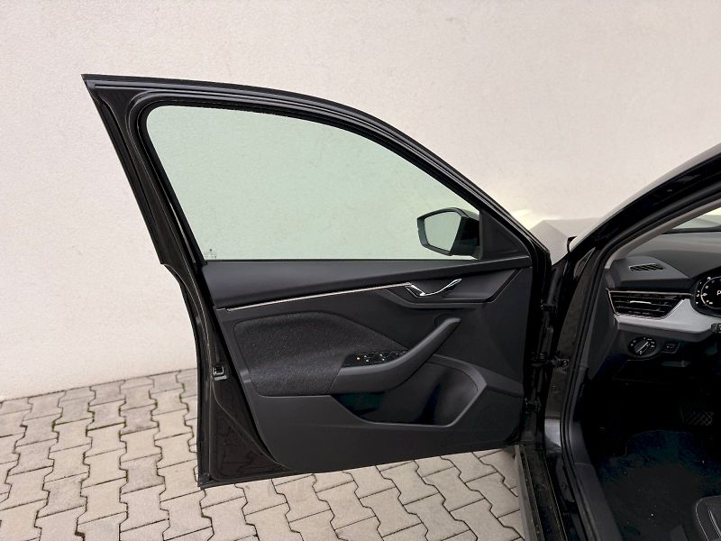 Škoda Kamiq (2025) SELEC TSI 85/1.0 A7F - fotka 23 z 34