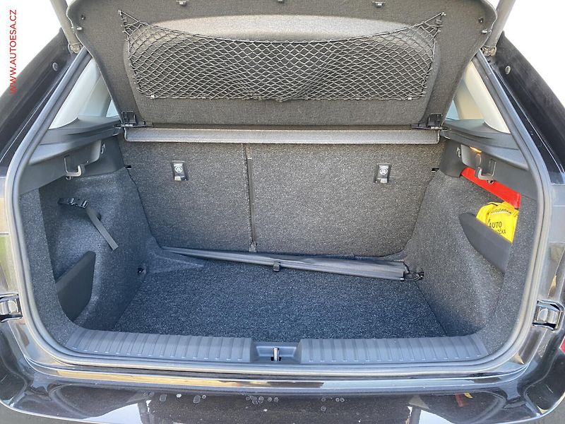 Škoda Kamiq (2021) 1.5 TSi, 1.maj,ČR, Style - fotka 7 z 19