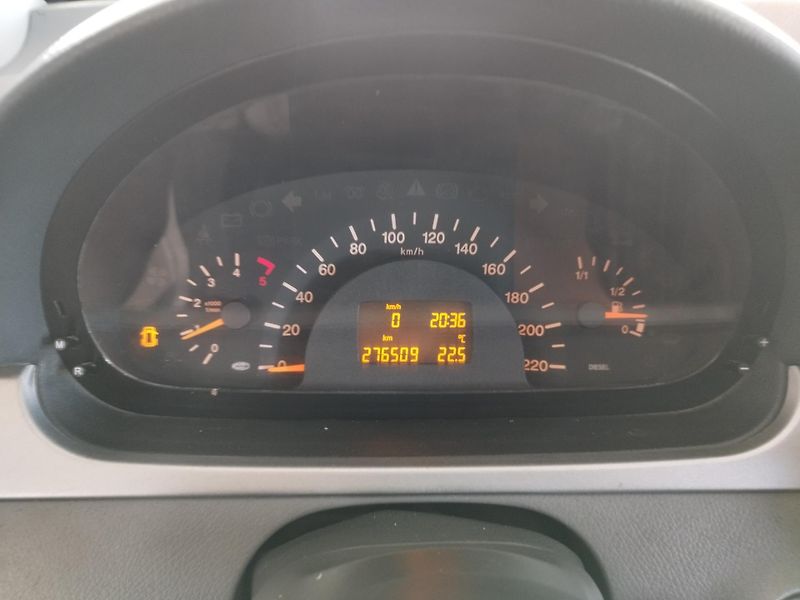 Mercedes-Benz Vito (2004) 2,2CDI,110KW,LONG,8MÍST,TAŽNÝ - fotka 20 z 26