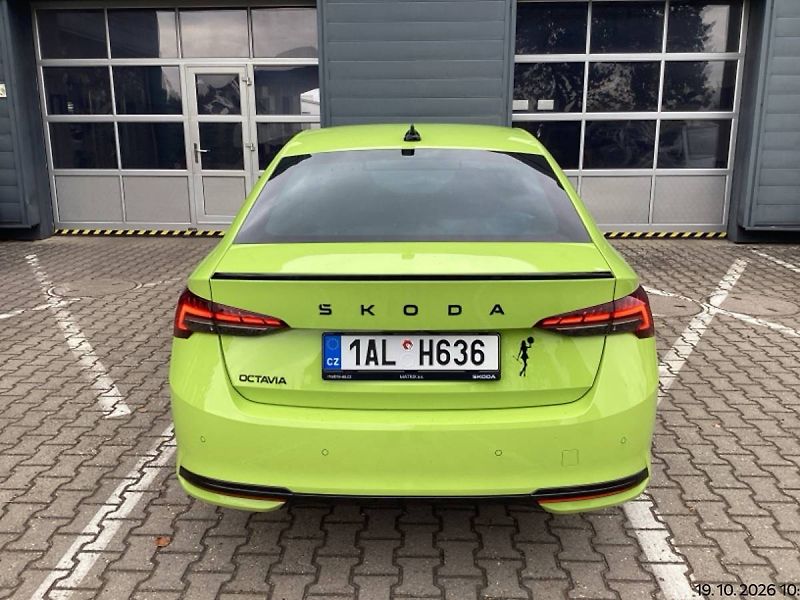 Škoda Octavia Sportline 1,5 TSI 110kW MT6/H6 - fotka 2 z 6