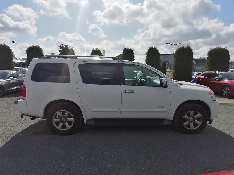 Nissan Armada (2008) 5.6 V8 SE LPG 7-míst - fotka 7 z 22