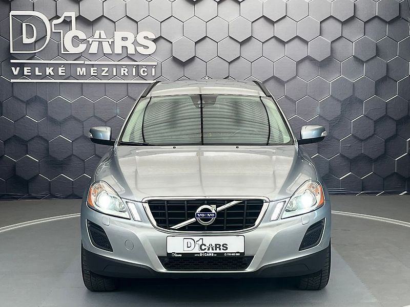 Volvo XC60 D3 MOMENTUM manuál - fotka 6 z 41