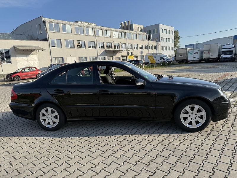 Mercedes-Benz Třídy E (2007) 220 CDI - fotka 4 z 20