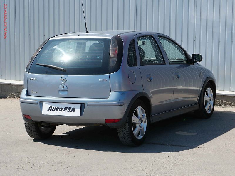 Opel Corsa (2005) 1.3 CDTi, Klima - fotka 4 z 15