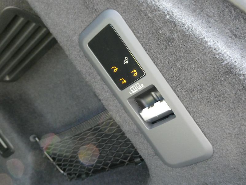 Land Rover Range Rover Sport 3,0 Dynamic SE D250  - fotka 32 z 37