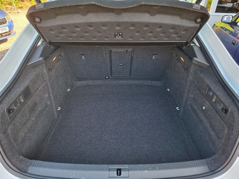 Škoda Superb (2015) 2.0TDI 110kW MAN -NEHAVAROVÁNO - fotka 35 z 47