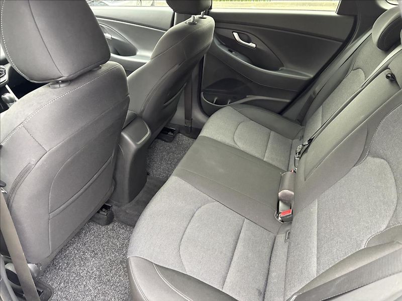 Hyundai i30 1,5 T-GDi MHEV  Smart - fotka 10 z 17