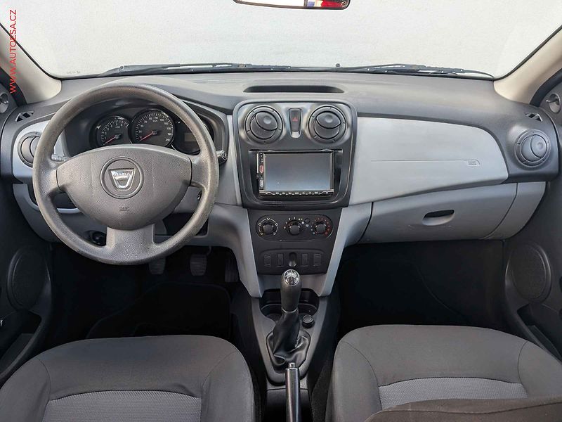 Dacia Logan (2013) 1.2i, ČR - fotka 8 z 14