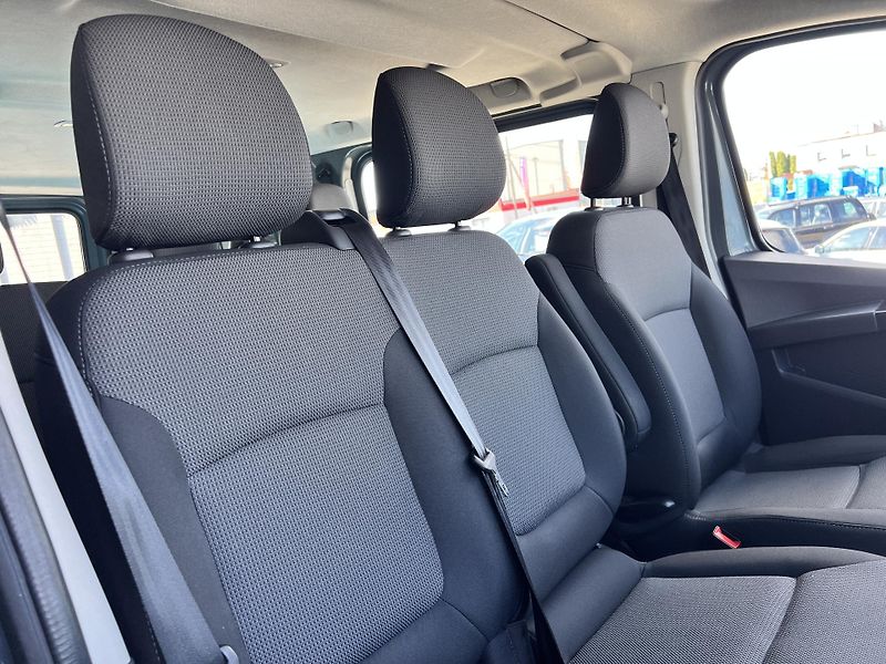 Renault Trafic 2.0DCi 81kw 6MÍST L2 ČR odpDPH - fotka 24 z 36