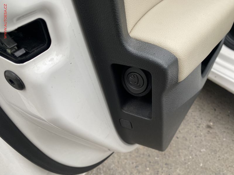 Škoda Octavia (2020) 2.0 TDi, 1.maj,ČR, Style - fotka 13 z 21