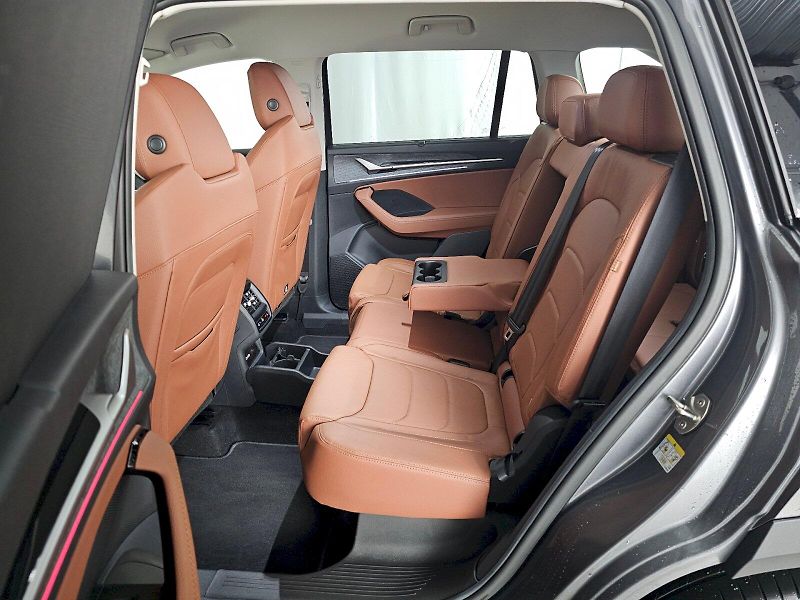 Škoda Kodiaq (2024) 2.0TDI 142kW DSG 4x4 EXCLUSIVE - fotka 7 z 30