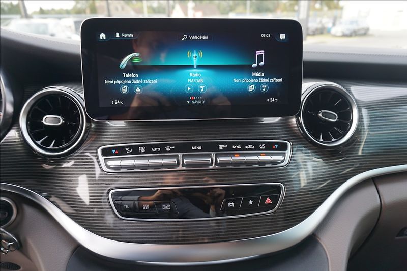 Mercedes-Benz Třídy V 2,0 V 300d AVG L 4M CZ, servis - fotka 15 z 20