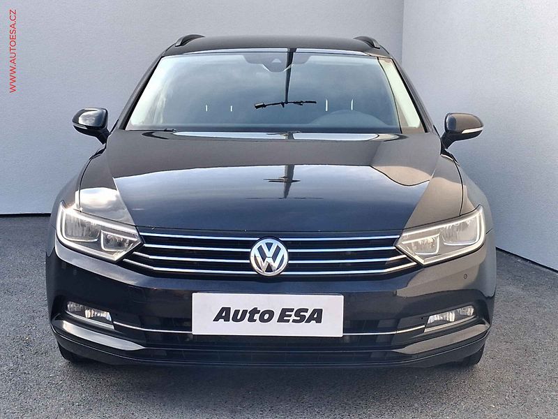 Volkswagen Passat (2017) 2.0TDi, DSG, navi - fotka 2 z 21