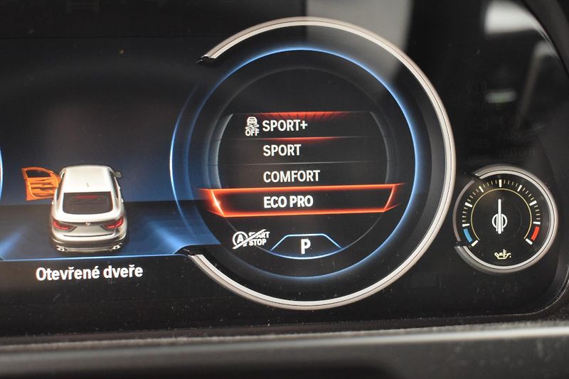 BMW X6 (2015) 40d Xdrive/Navi/větraná sed - fotka 22 z 35
