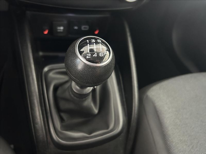 Fiat Tipo 1,4   STREET,SERVISKA,VYHŘ.SED - fotka 16 z 21