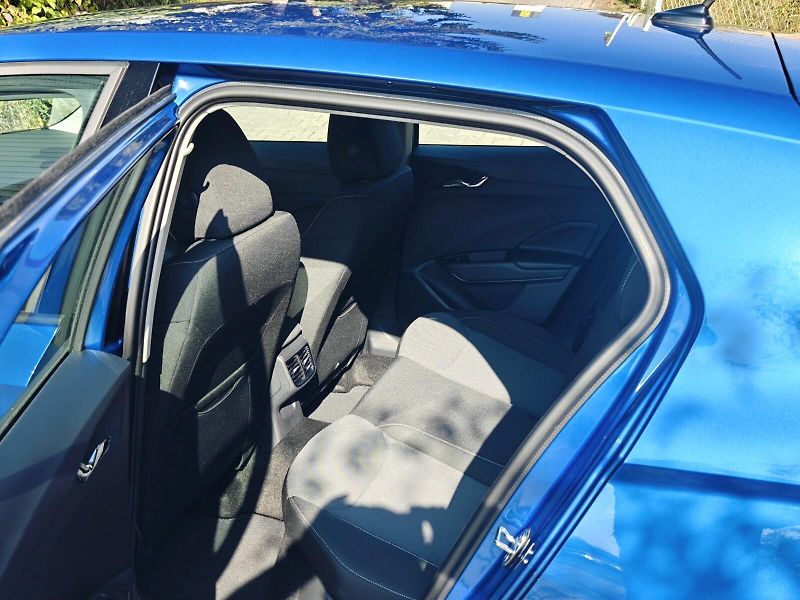 Škoda Fabia (2025) 1,0 TSI 70 kW 130 let - fotka 15 z 39