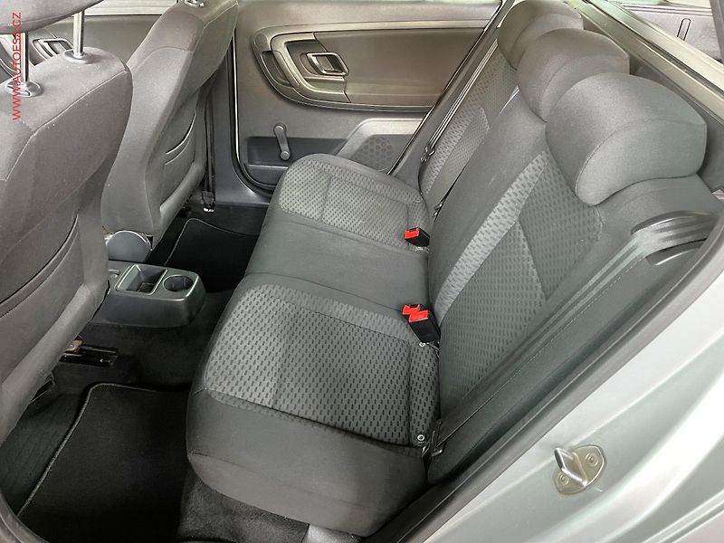 Škoda Fabia (2014) 1.2 TSi, ČR, AC, temp, STK3 - fotka 10 z 13