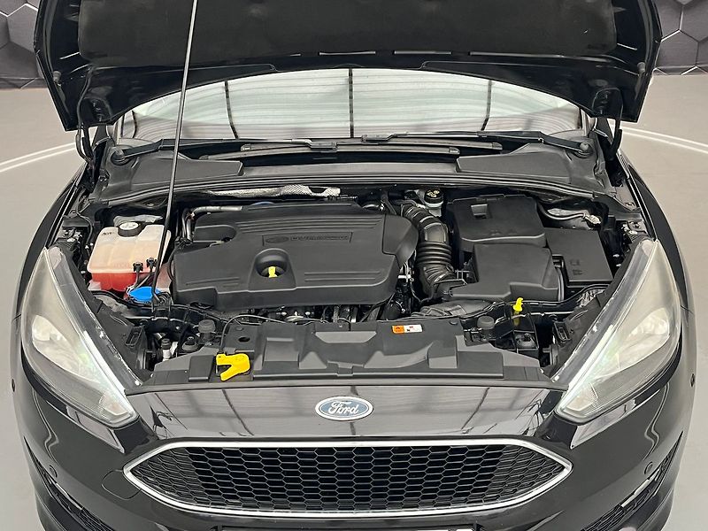 Ford Focus 2.0 TDCi 110kW SPORT - fotka 42 z 63