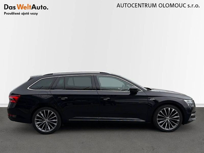 Škoda Superb (2021) kombi 2.0 TDI 7DSG Laurin&Klem - fotka 3 z 35