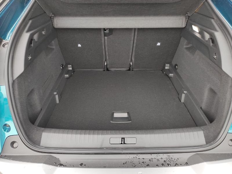 Peugeot 3008 (2026) Business 1.2 HYBRID 145k AUT6 - fotka 7 z 28