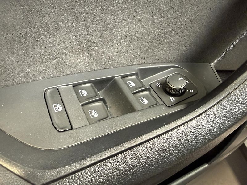 Škoda Kodiaq 2.0 TDI 147 kW Sportline 4x4 D - fotka 10 z 16